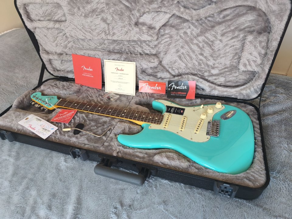 Fender Stratocaster American Professional II – LTD Sea Foam Green (USA) de segunda mano · Foto 9 de 10 · Granada · 1490 €