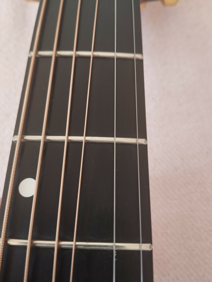 Guitarra acústica Alhambra W-3 con previo