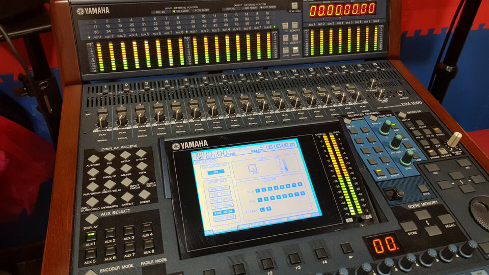 Yamaha DM1000