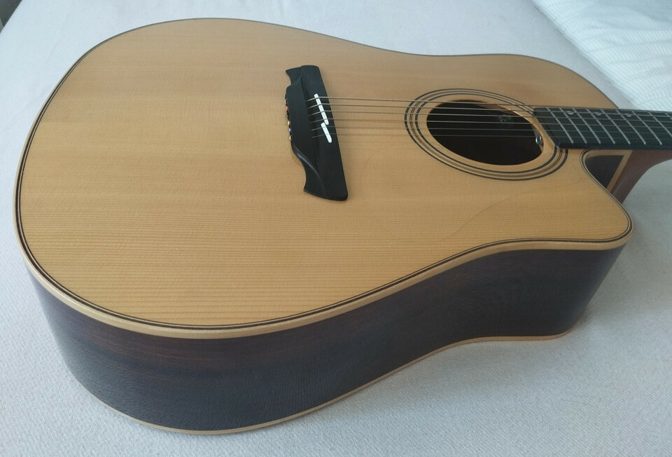 Guitarra acústica Alhambra W-3 con previo