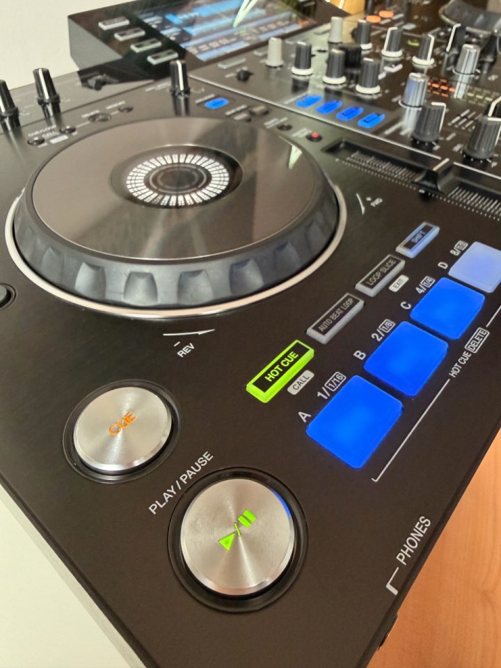 Pioneer DJ XDJ-RX – Standalone DJ System – Excellent Condition