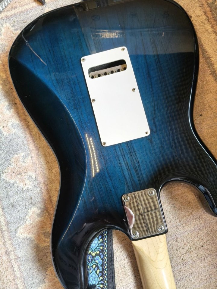 G&L Tribute S500 Blueburst de segunda mano · Foto 2 de 6 · Bizkaia · 500 €