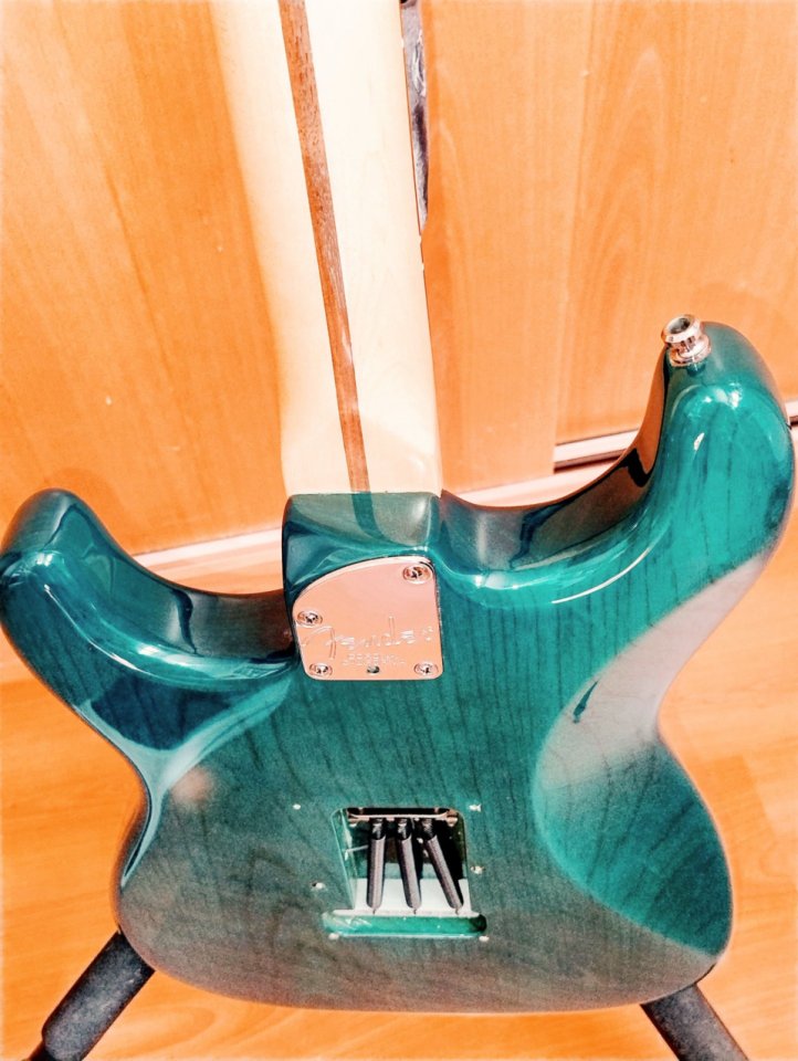 Fender stratocaster American de luxe teal green 2002 de segunda mano · Foto 2 de 8 · Madrid · 1450 €