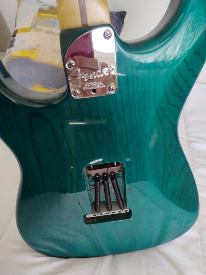 Fender stratocaster American de luxe teal green 2002 de segunda mano · Foto 3 de 8 · Madrid · 1450 €