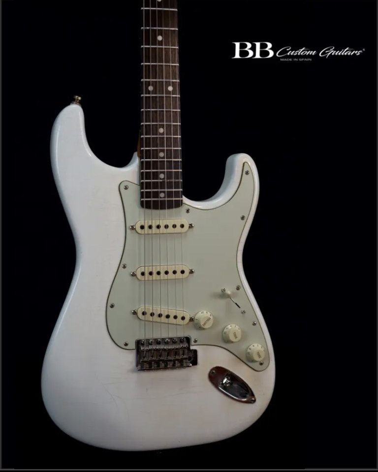 BB CUSTOM GUITARS(con Mark Foleys) de segunda mano · Foto 2 de 9 · Madrid · 1100 €