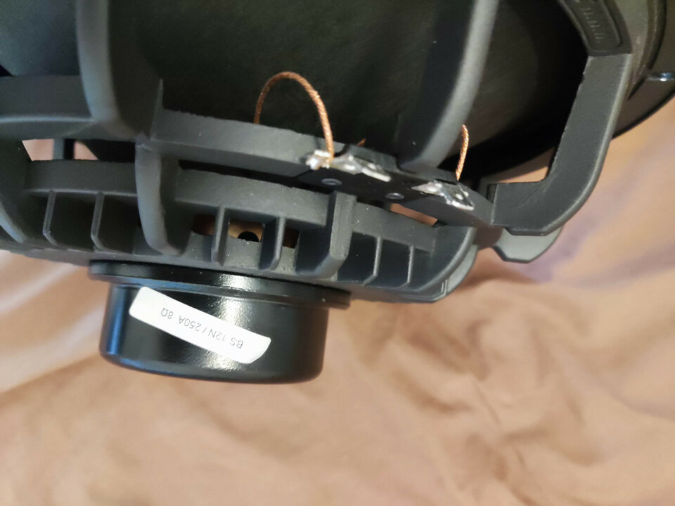 Altavoz Jensen Smooth Bass BS 12N/250A,8 ohm y 250W