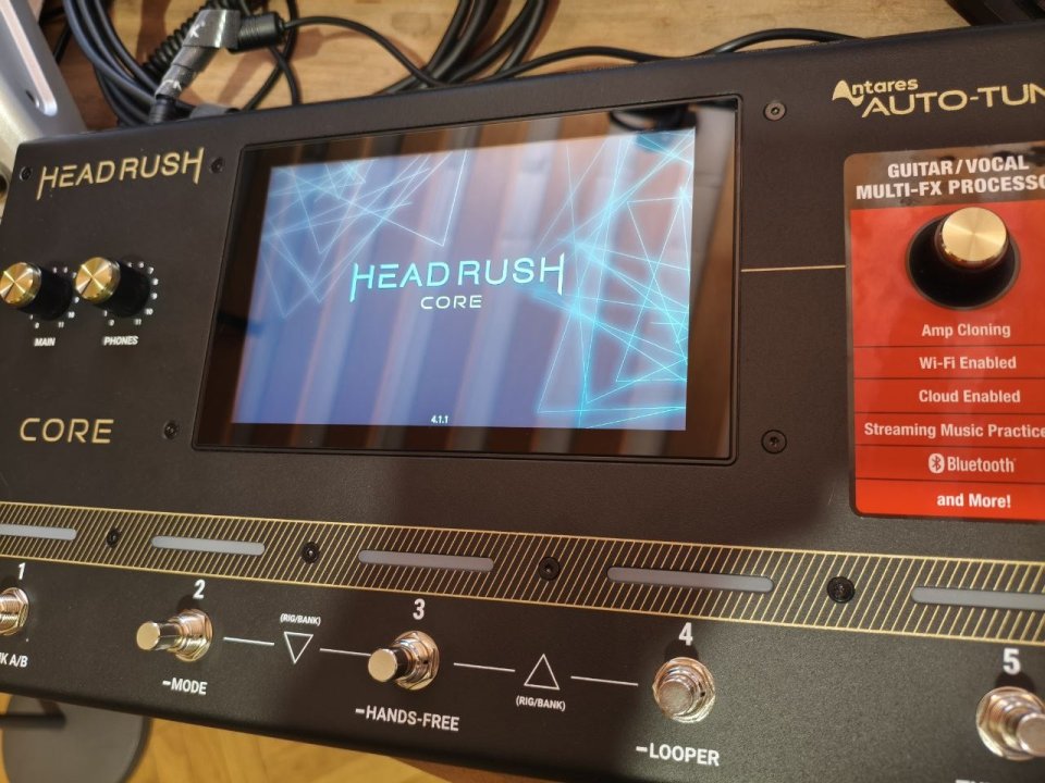 Pedalera Headrush Core Guitarra y Voz SIN USO