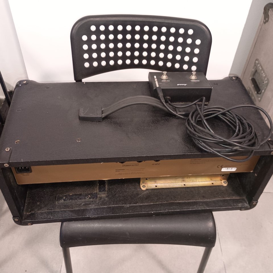 Cabezal Marshall G100R CD de segunda mano · Foto 4 de 5 · Málaga · 150 €