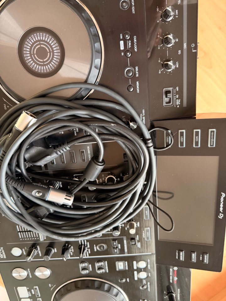 Pioneer DJ XDJ-RX – Standalone DJ System – Excellent Condition