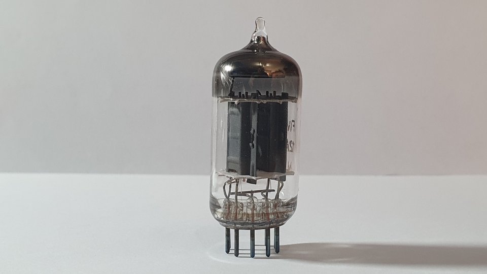Válvula NOS Fivre ECC83 12AX7 7025 tubo HiFi de segunda mano · Foto 2 de 2 · Alicante · 75 €