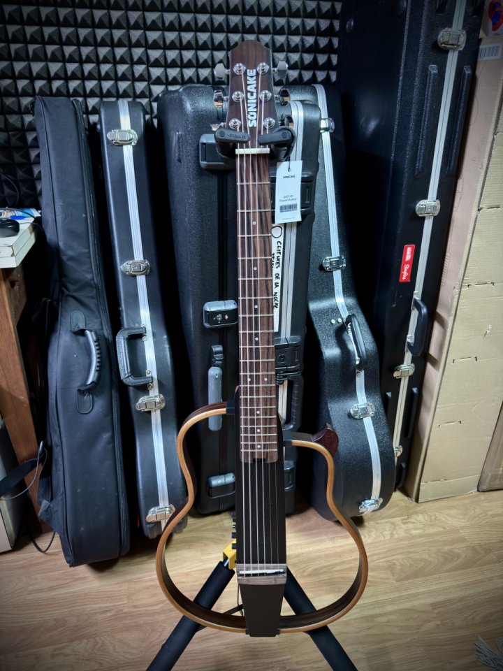 SONICAKE QGT-1 Travel Guitar de segunda mano · Foto 1 de 8 · Cantabria · 150 €