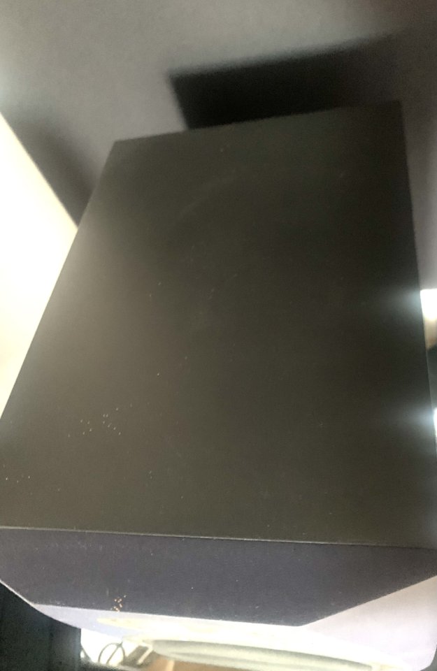 Vendo monitores activos de estudio Tannoy Reveal con stands - 250€