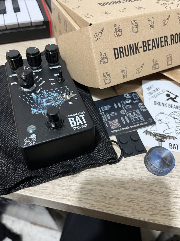 Thorpy The Dane MKII, Drunk Beaver Bat Cold War V2 y Grobert Obsessive Driver