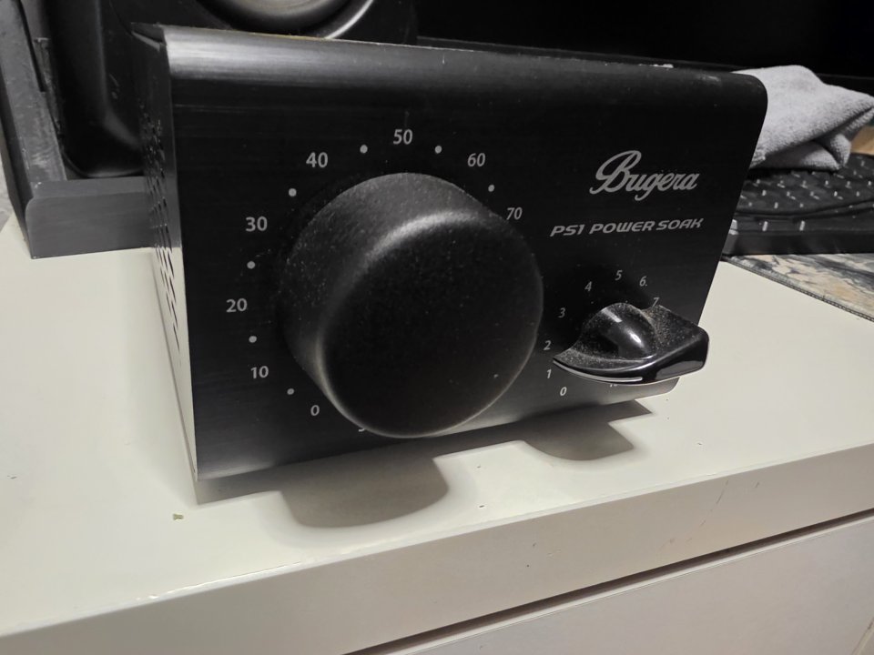 Atenuador bugera Ps1