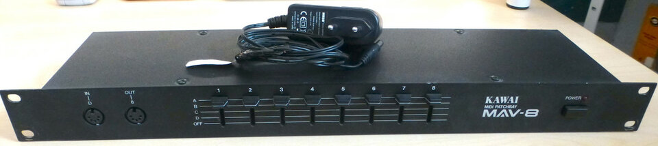 KAWAI MAV-8 MAV8. Rack Midi Matrix 8x4.