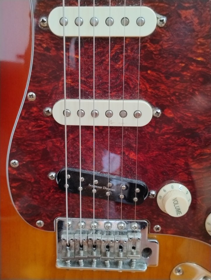 Stratocaster tipo vintage de segunda mano · Foto 3 de 7 · Madrid · 480 €