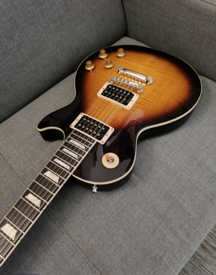 Gibson Les Paul Slash Standard November Burst 2025 de segunda mano · Foto 2 de 8 · Valencia · 2350 €