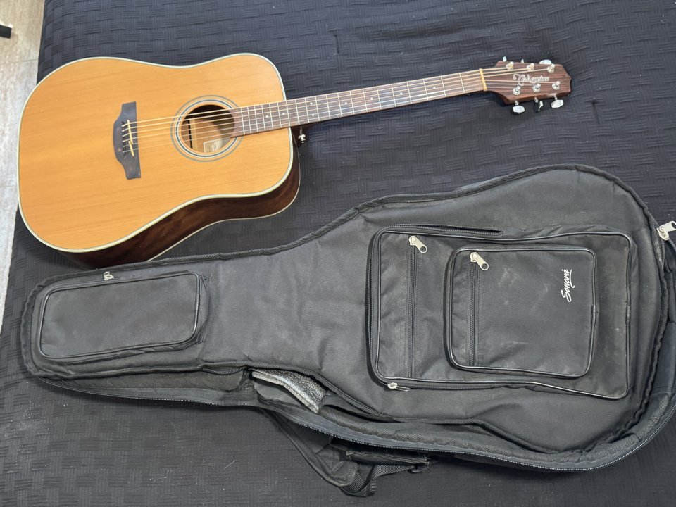 Guitarra Takamine acústica GD20 de segunda mano · Foto 5 de 6 · Madrid · 250 €