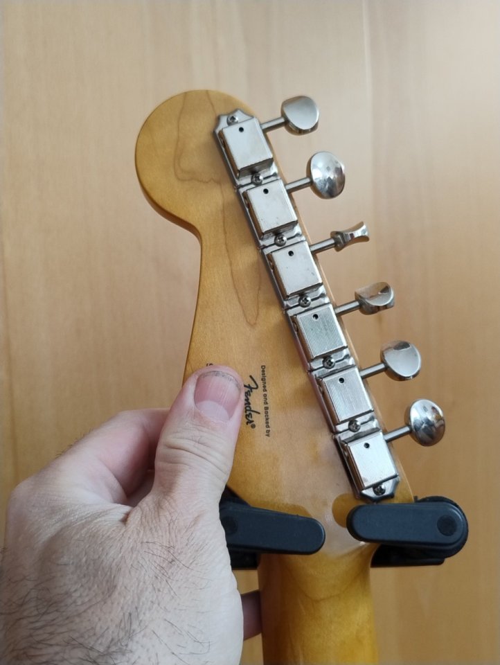 Stratocaster tipo vintage de segunda mano · Foto 5 de 7 · Madrid · 480 €