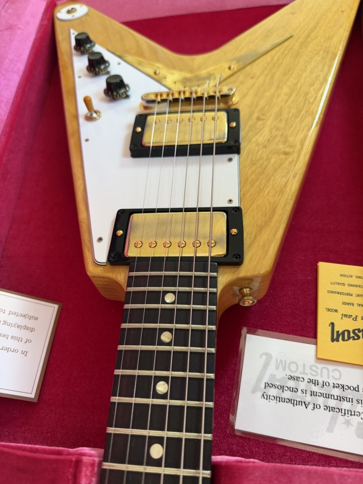 Gibson Flying V 58 Korina Reissue (Cambio) de segunda mano · Foto 4 de 9 · Madrid · 6500 €
