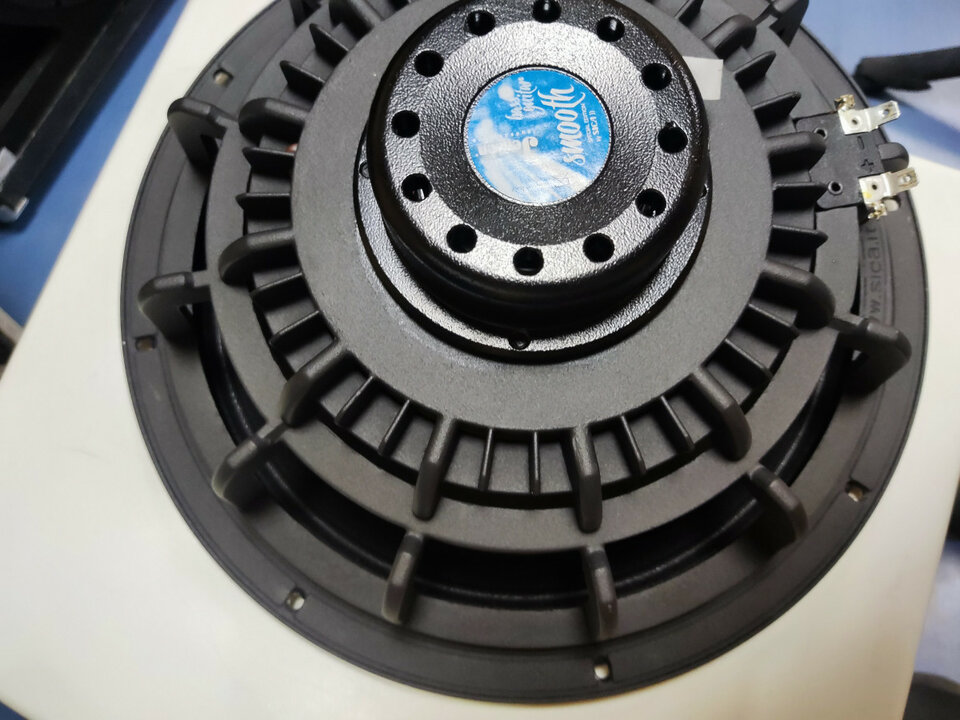 Altavoz Jensen Smooth Bass BS 12N/250A,8 ohm y 250W