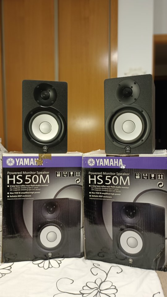 Yamaha HS50M