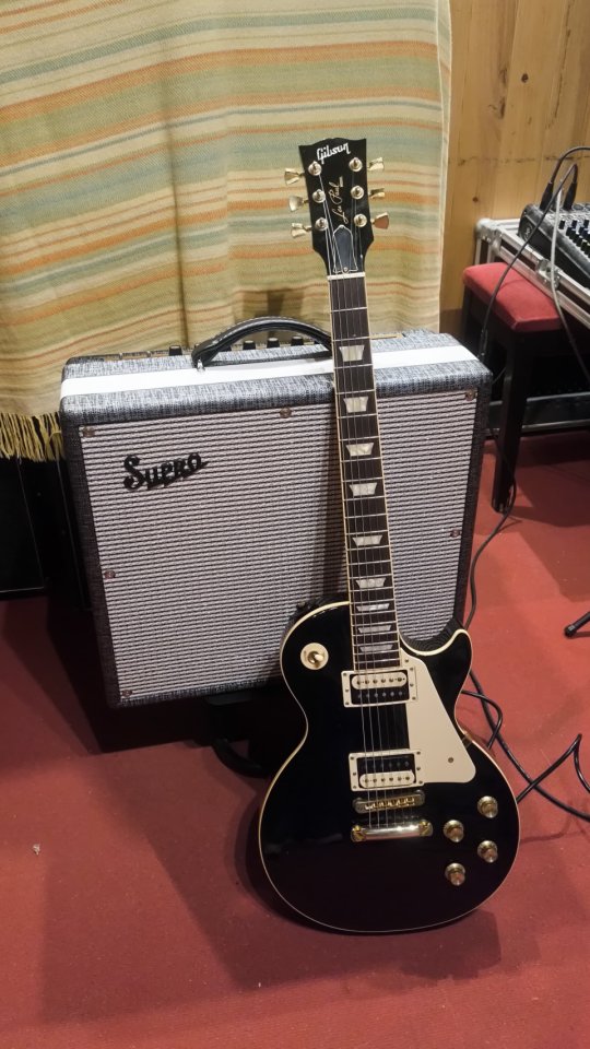 Gibson Les Paul Signature T Gold edition de segunda mano · Foto 1 de 5 · Cádiz · 1800 €