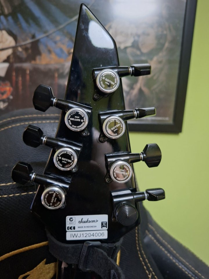 Jackson X Series SLATTXMG 3-7 Soloist de segunda mano · Foto 2 de 10 · Madrid · 700 €