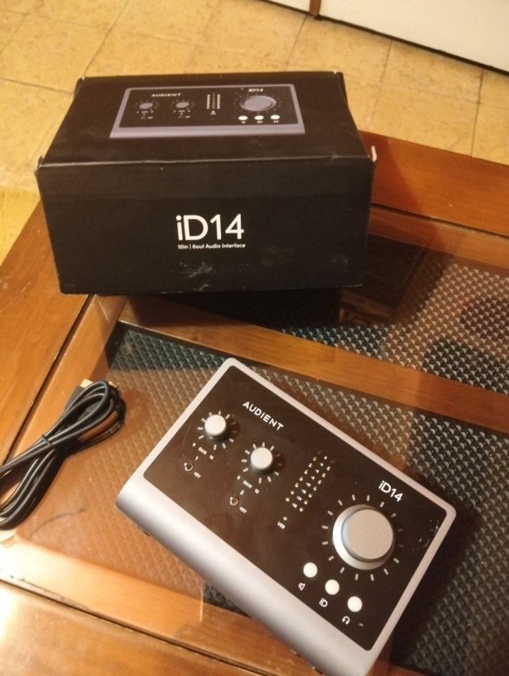 Audient Id14 mk2 interface de audio. de segunda mano · Madrid · 170 €