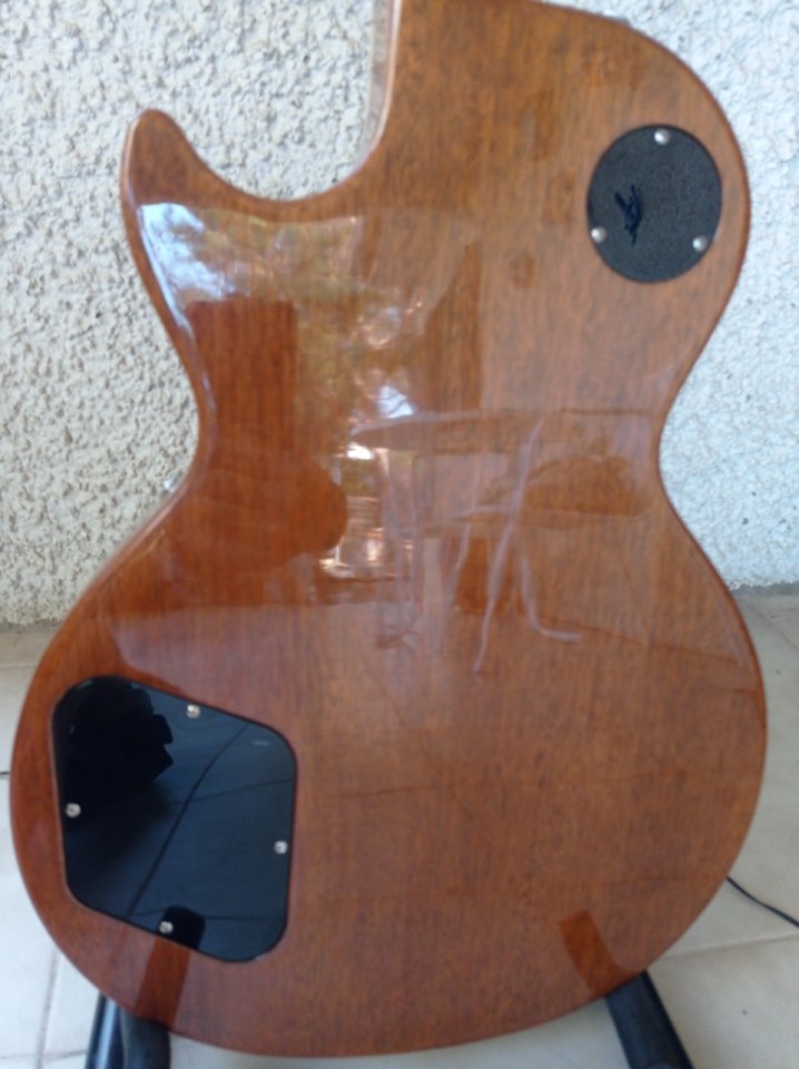 Gibson Les Paul 50s Goldtop + funda dura de segunda mano · Foto 3 de 9 · Madrid · 2200 €