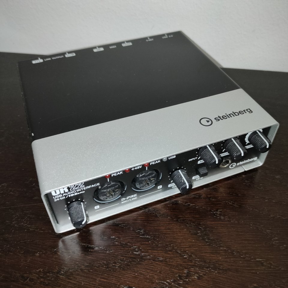 Tarjeta de sonido USB Steinberg UR22