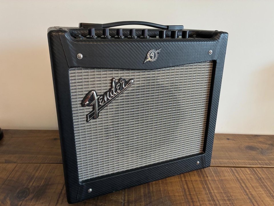Fender Mustang I (V1) - Amplificador de guitarra 20 W de segunda mano · Foto 1 de 4 · Gipuzkoa · 80 €