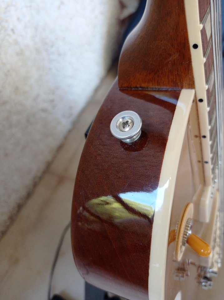 Gibson Les Paul 50s Goldtop + funda dura de segunda mano · Foto 6 de 9 · Madrid · 2200 €