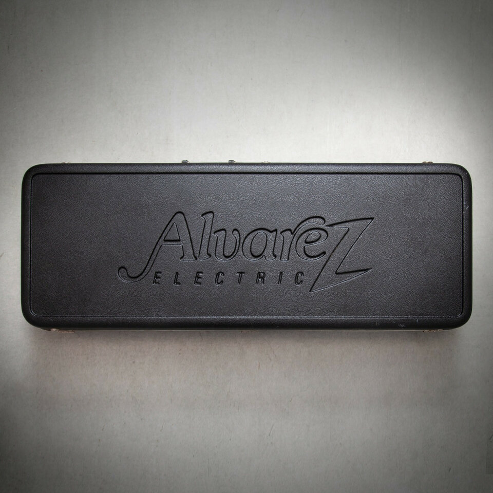 Maleta Estuche Rígido Alvarez #C-160 para Stratocaster