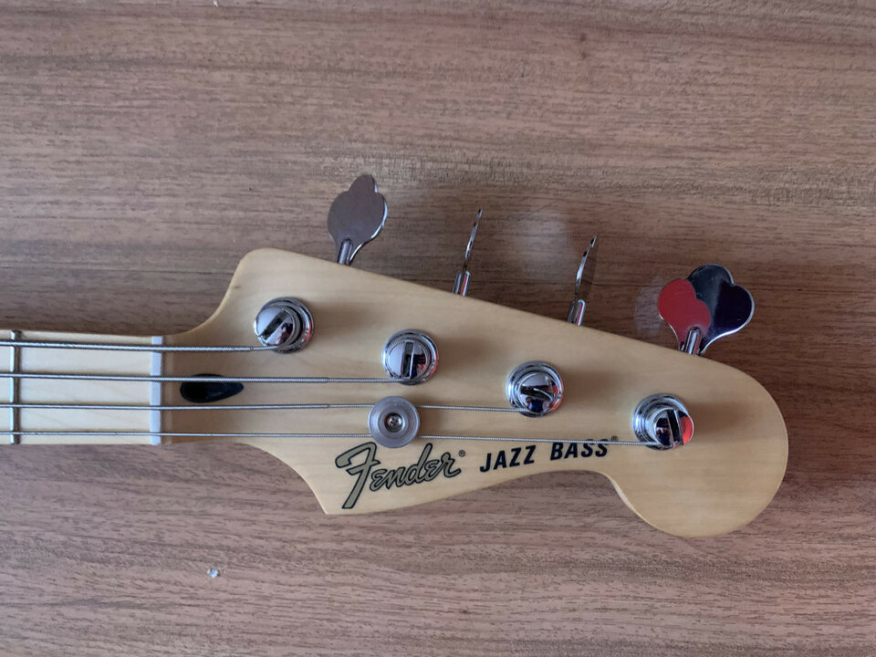 Fender Active Deluxe MN 3 Color Sunburst