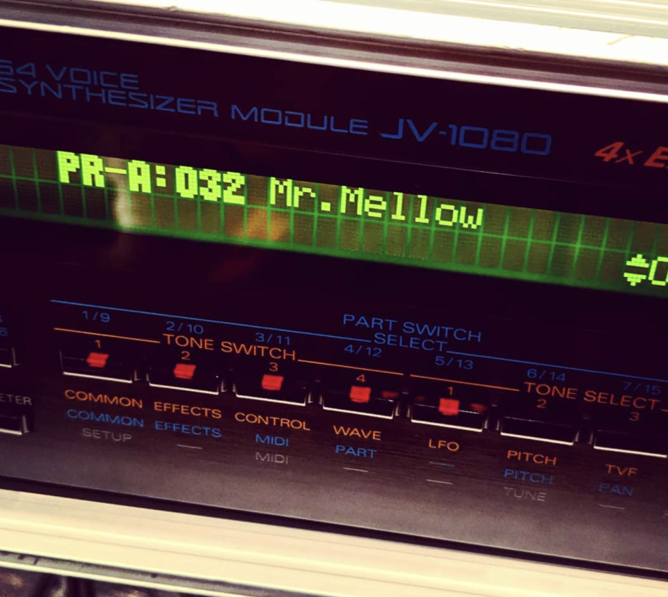 Roland JV-1080