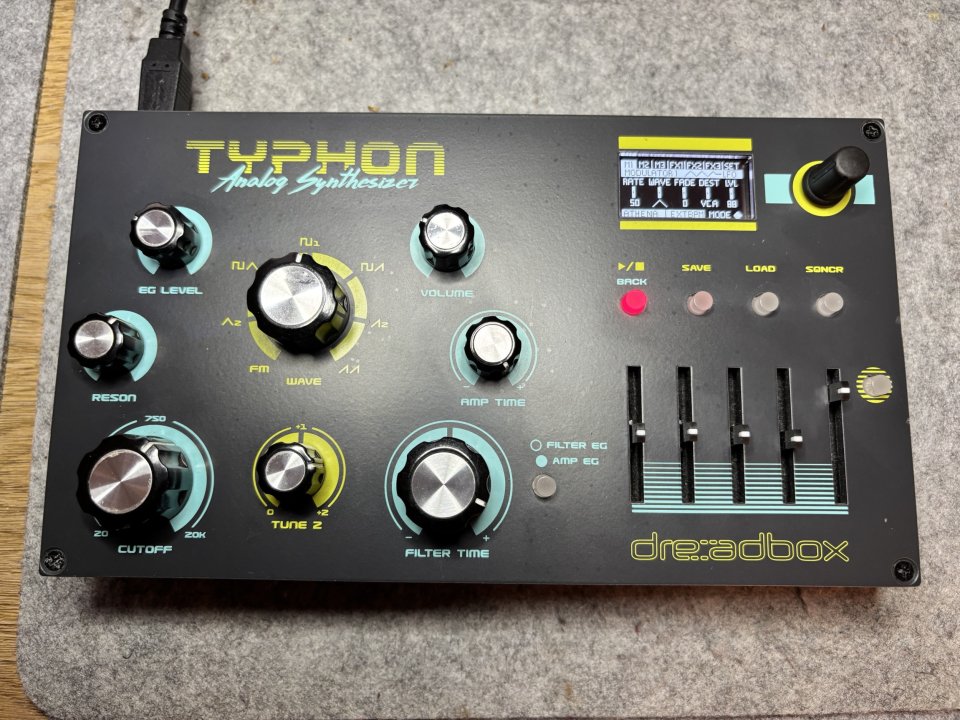 Dreadbox Typhon de segunda mano · Foto 2 de 2 · Araba · 240 €