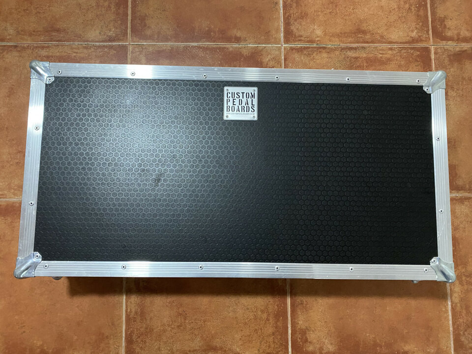 Custom pedalboard