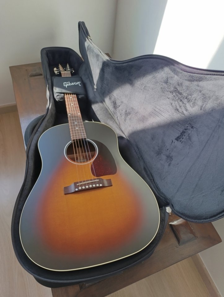 Gibson j45 special satin de segunda mano · Foto 1 de 8 · Barcelona · 1700 €