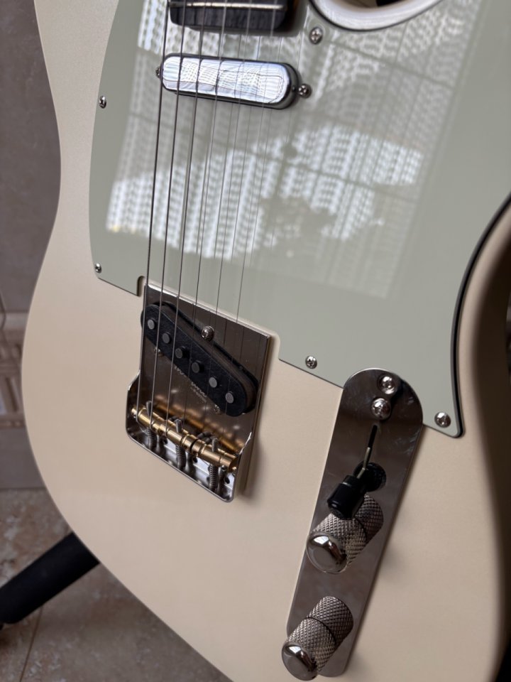 Fender Telecaster hybrid II Japan (MIJ) de segunda mano · Foto 4 de 10 · Alicante · 950 €