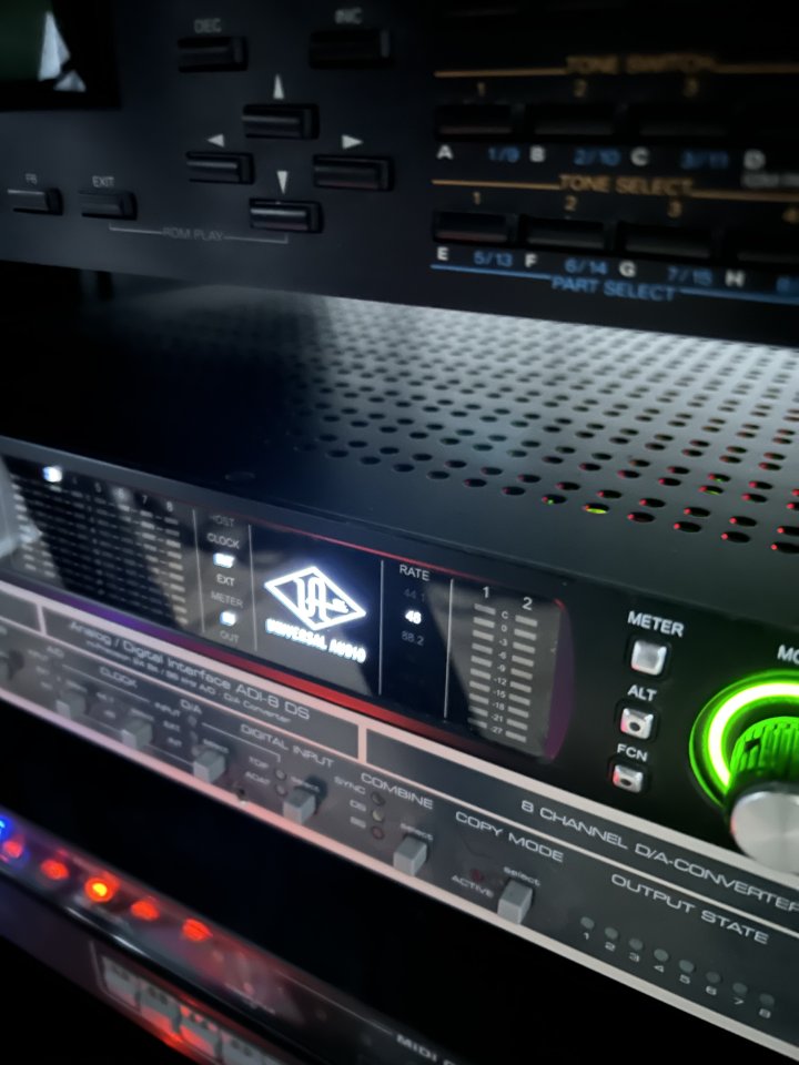 Universal Audio Apollo 8 (UAD 2) + UAD-2 Satellite