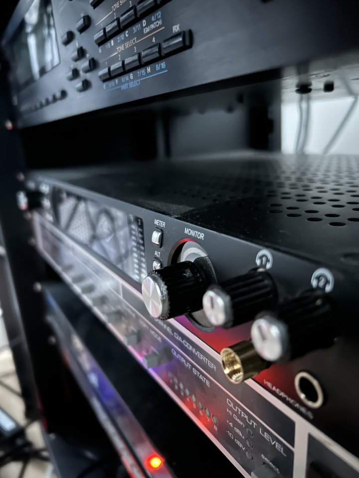 Universal Audio Apollo 8 (UAD 2) + UAD-2 Satellite