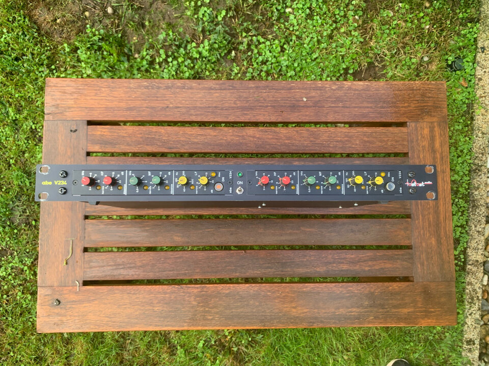 ABE/EMT V234 1985 - Negro