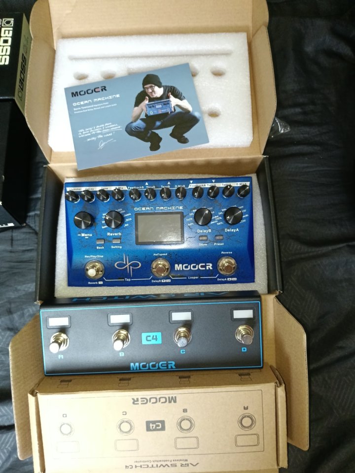 Mooer Ocean Machine + Air Switch C4 Mooer de segunda mano · Foto 1 de 3 · Málaga · 185 €