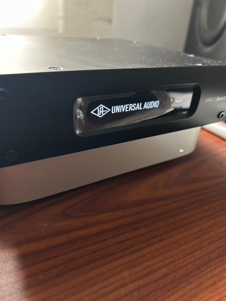 Universal Audio Apollo 8 (UAD 2) + UAD-2 Satellite