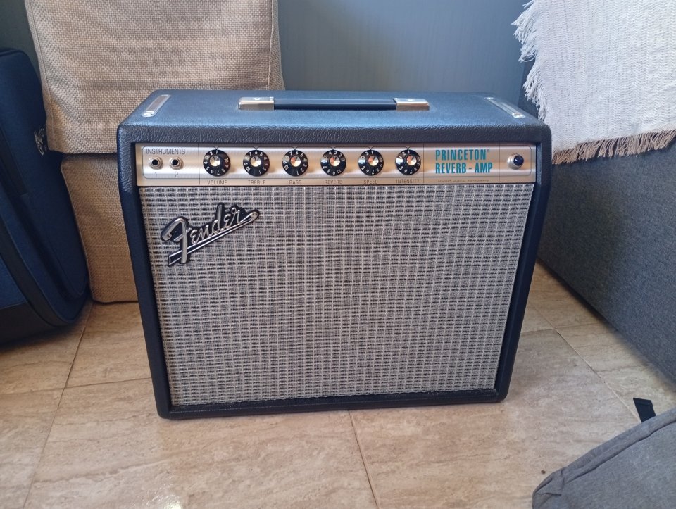 '68 Princeton reverb modificado a '64 Princeton reverb de segunda mano · Foto 1 de 3 · Valencia · 1000 €