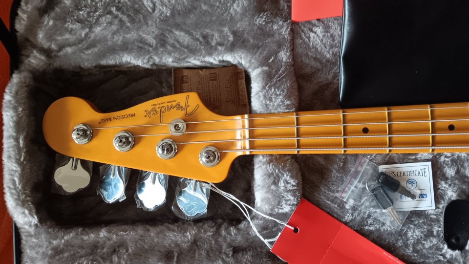 Fender American Professional II Precision Bass