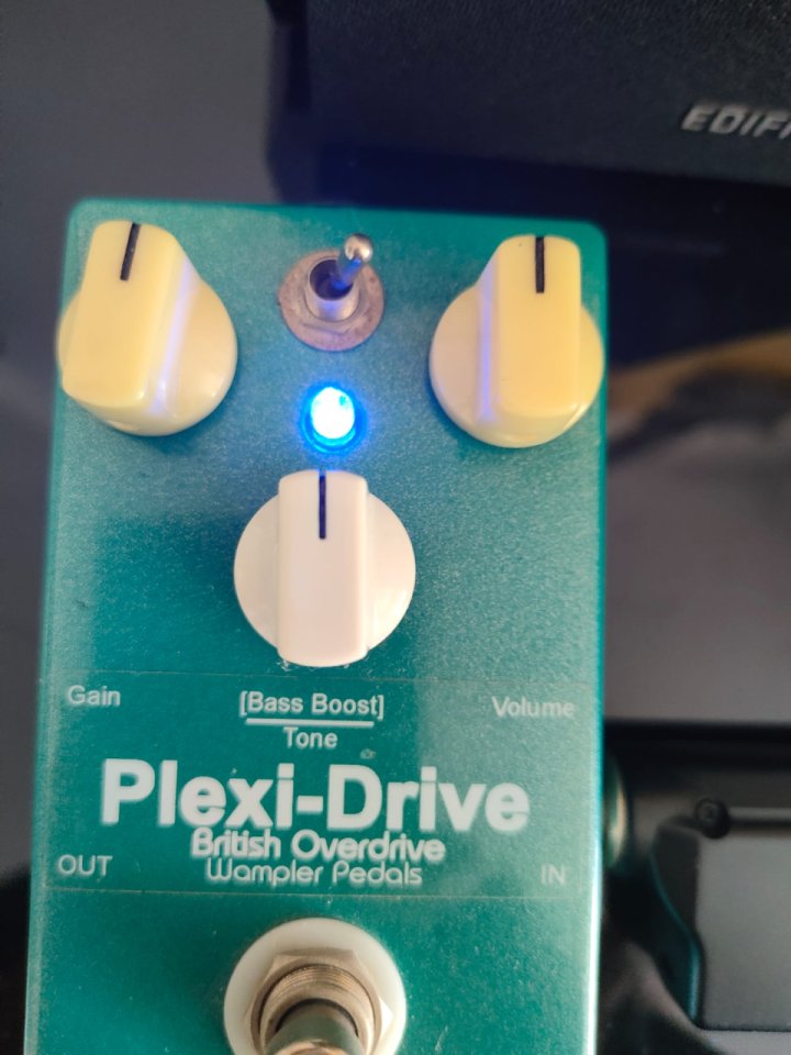 Pedal Wampler Plexi Drive. Marshall JTM45 Overdrive.