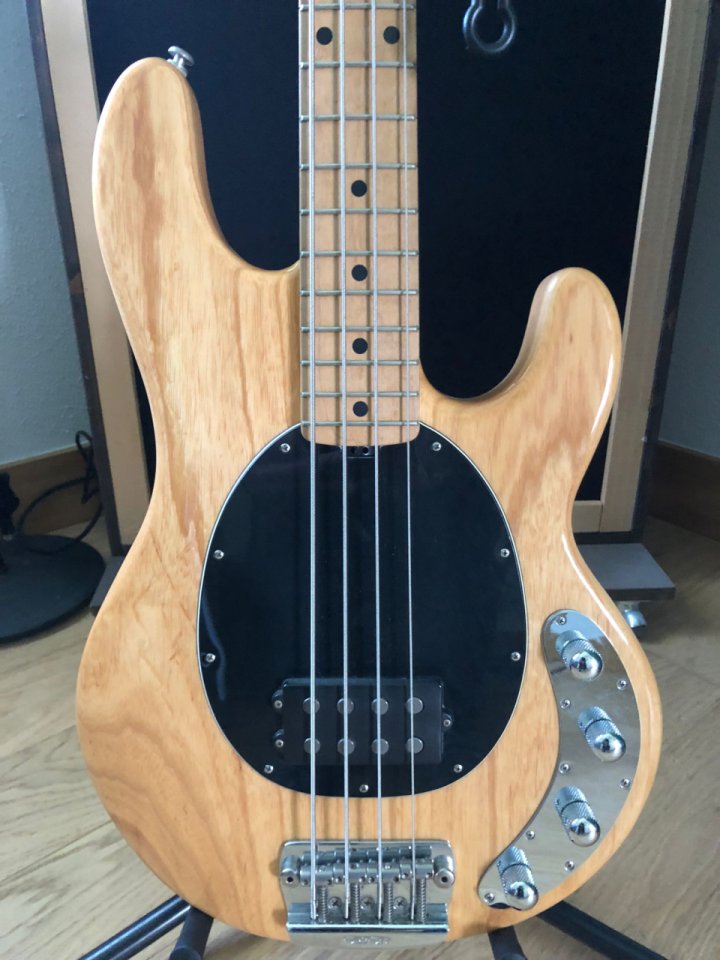 Music Man StingRay 3-EQ H