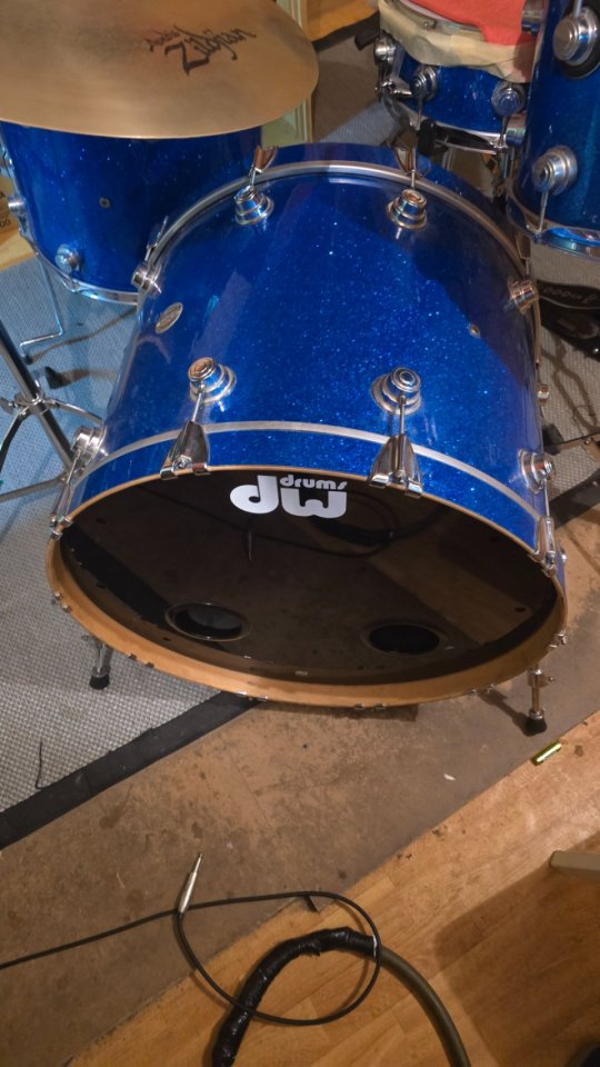 Bateria acustica DW de segunda mano · Foto 5 de 6 · Bizkaia · 4000 €